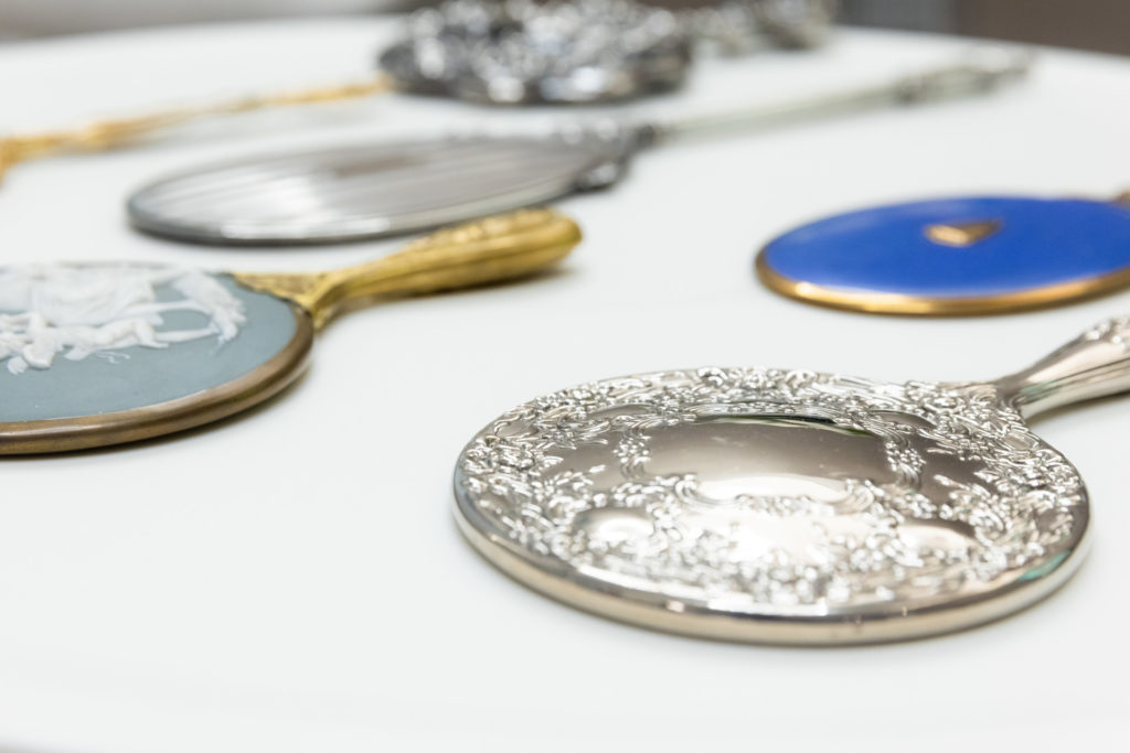 mirrors laid down on a tray